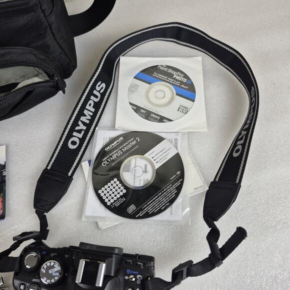 Olympus E-600 DSLR Camera Bundle 14-42mm 40-150mm Lenses Bag Charger Manual SD - Picture 11 of 15